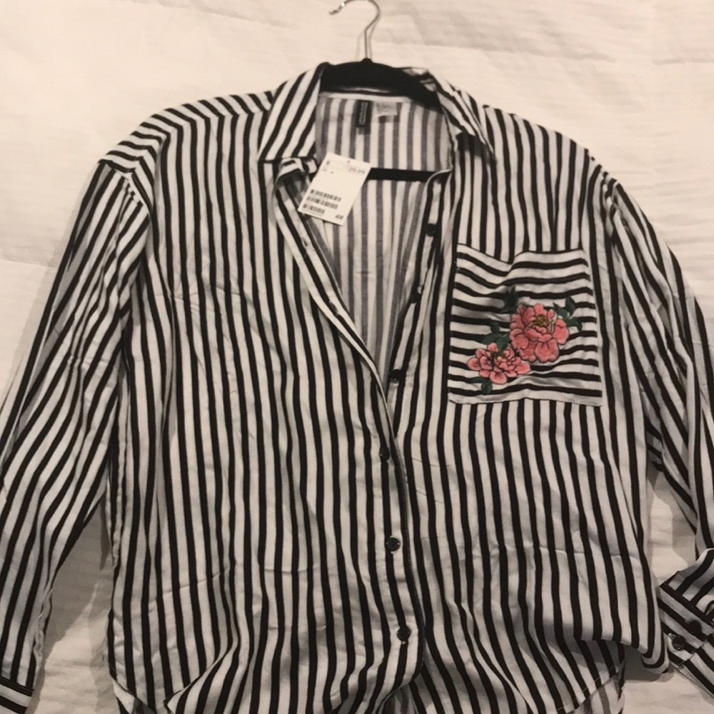 HM button down top